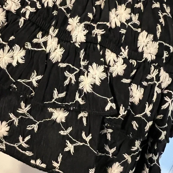 NWT Skylar Rose Maisel Strapless Ruffle Crop Top - Picture 5 of 8